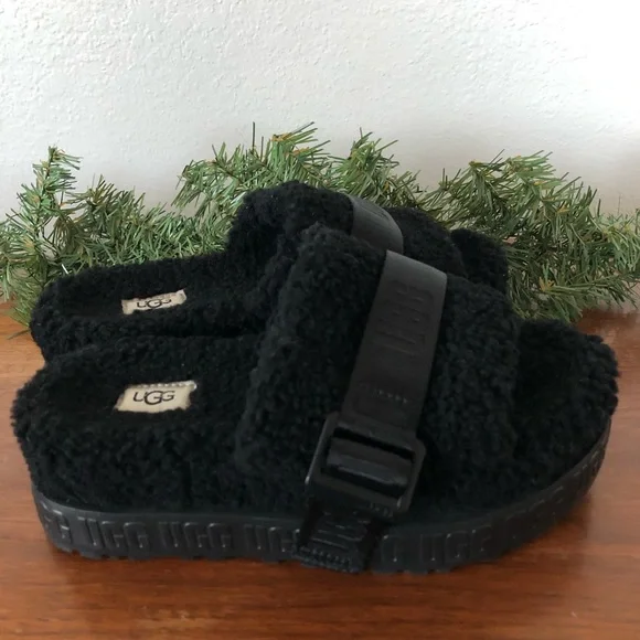NWOT ugg fluffita slippers - Picture 5 of 6